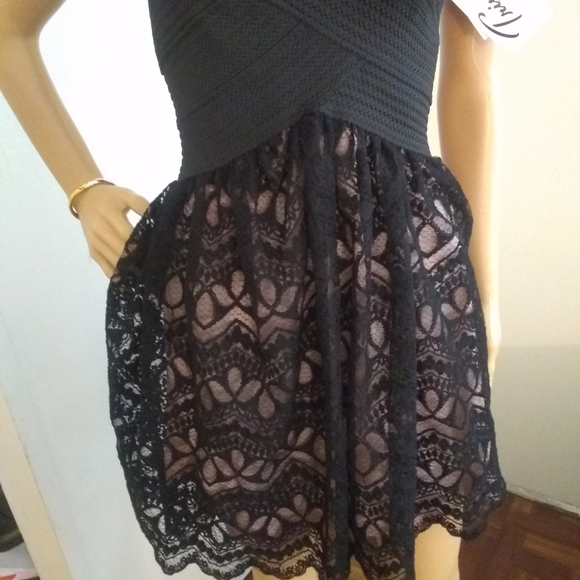 TRIXXI DRESS NWT - Picture 3 of 8